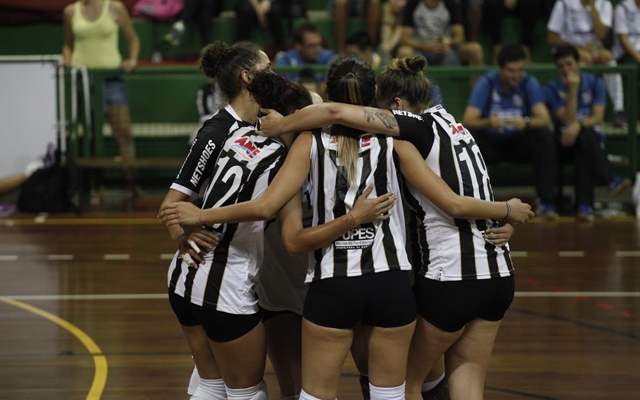 Vôlei feminino vence primeira partida do Campeonato Paulista Sub-21