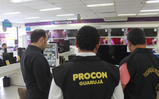 Procon Guarujá inicia Operação Black Friday no comércio da Cidade