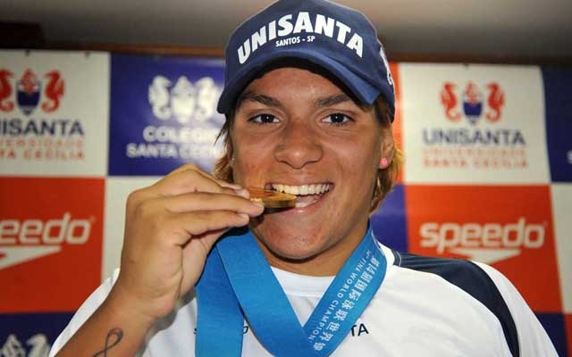 Maratonista aquática Ana Marcela Cunha está de volta à Unisanta | Jornal da Orla