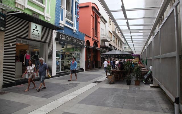 Prefeitura finaliza revitalização do Bulevar da Othon Feliciano