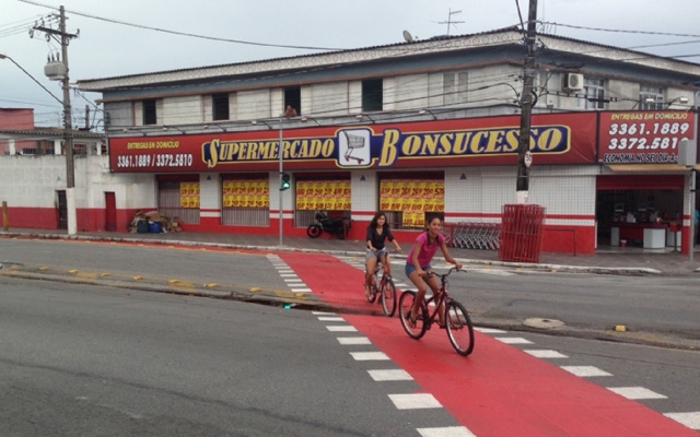 Ciclovia ganha semáforo exclusivo para bicicletas | Jornal da Orla