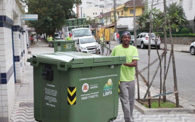 Cidade Sem Lixo recolhe mais de 17 toneladas de entulho das ruas de Santos | Jornal da Orla