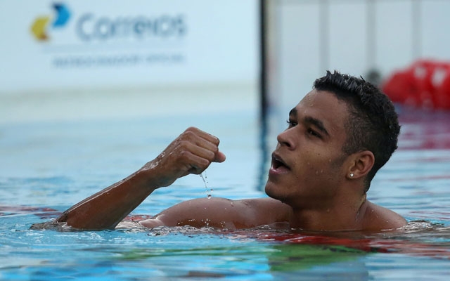 Matheus Santana bate Cielo e é ouro nos 100m livre