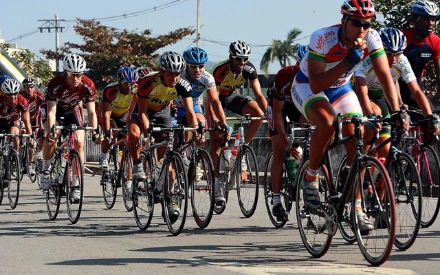 Guarujá comemora Dia Mundial do Ciclista
