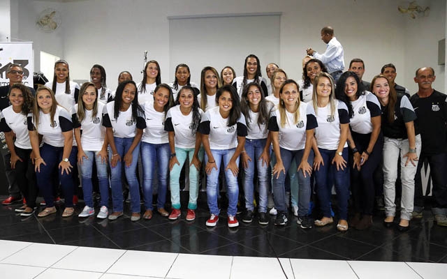 Santos FC celebra seus 103 anos com a volta das Sereias da Vila | Jornal da Orla