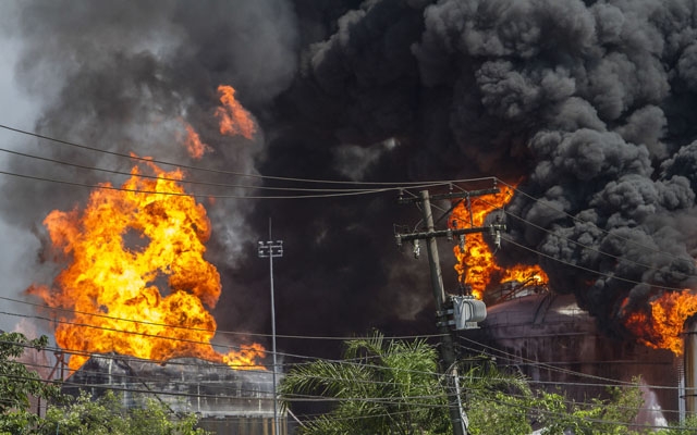 Cetesb multa Ultracargo em mais de 22 milhões pelo incêndio no Terminal da Alemoa