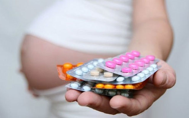 Cuidados com o uso de medicamentos na gravidez | Jornal da Orla