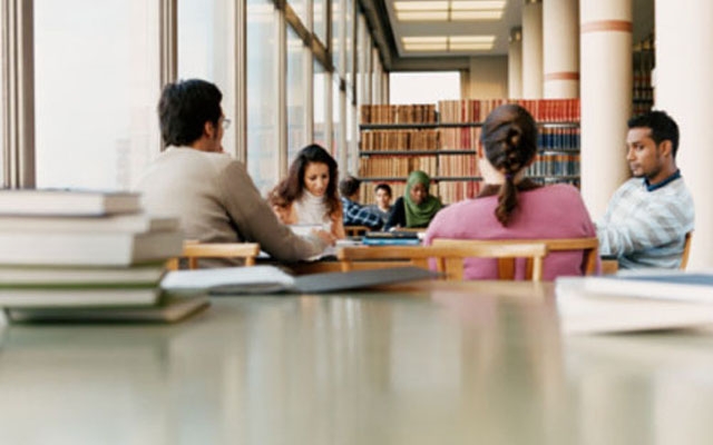 Sem acordo, estudantes poderão pagar parte da mensalidade fora do Fies