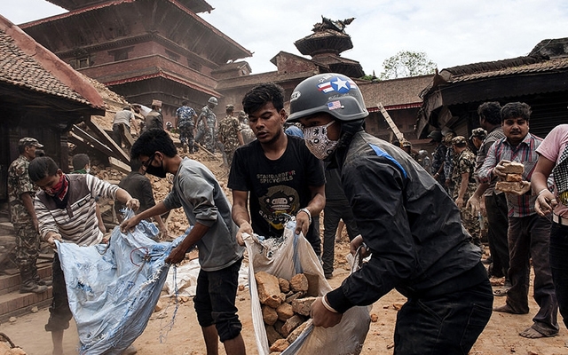 Novo terremoto no Nepal mata pelo menos 24 pessoas | Jornal da Orla