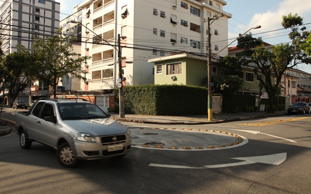 Implantação de rotatórias revela média de 60chr37 na redução de acidentes
