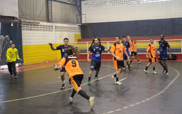 Santos vence no handebol