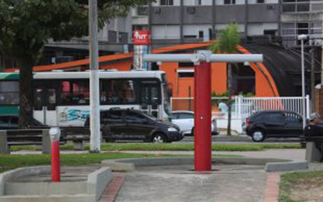 Instalação de lava-pés nos chuveiros da orla está na fase final