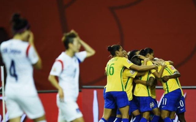 Brasil vence Coreia por 2 a 0 em jogo da Copa do Mundo de Futebol Feminino