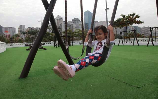 Playground do Emissário Submarino é reformado