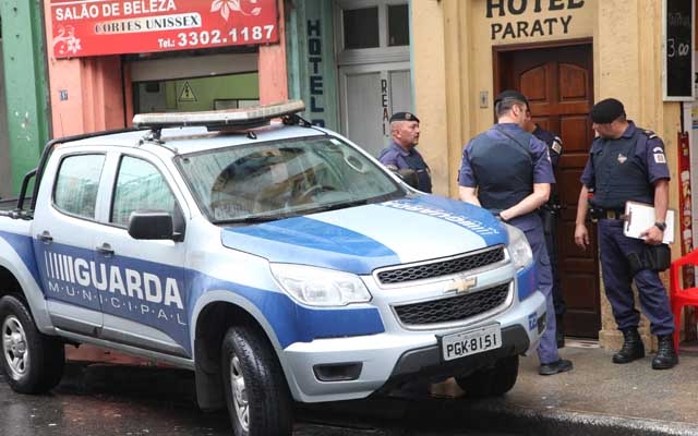 Dois hotéis são fechados no Centro de Santos