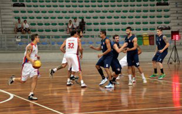 Santos é vice no basquete