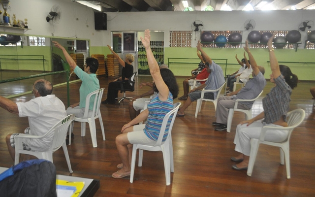 Dança auxilia na reabilitação de parksonianos