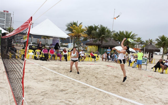 Praia da Enseada recebe 2ª Copa Pérola do Atlântico de Beach Tennis