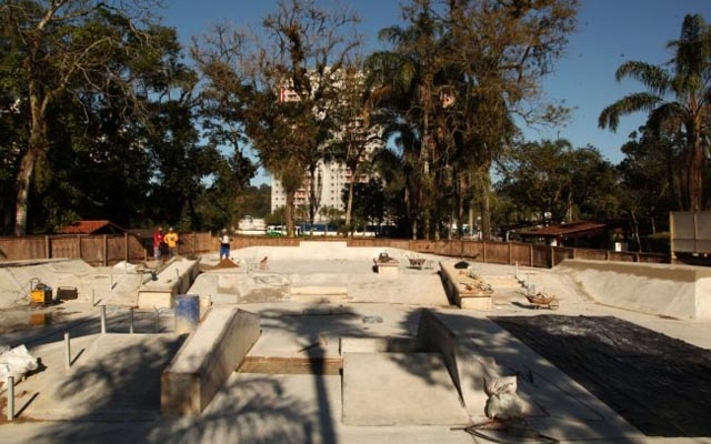 Construção da pista de skate inédita no Morro da Nova Cintra entra na reta final
