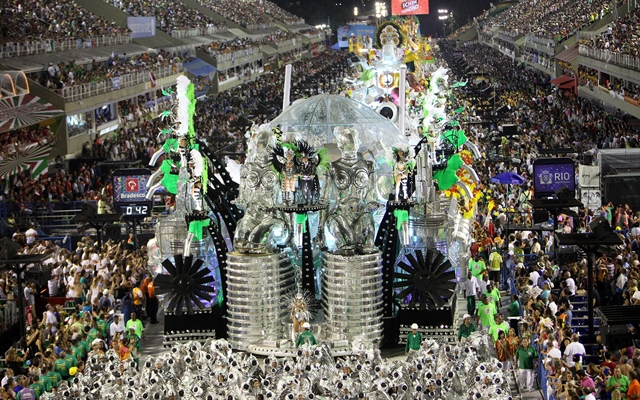 Desfile de Carnaval de Santos 2016 será antecipado