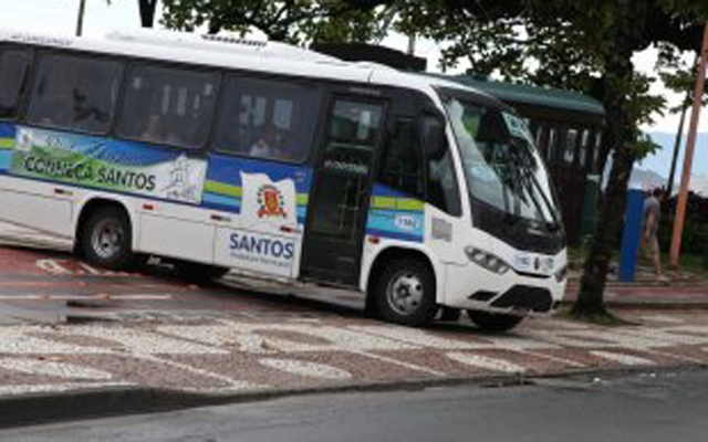 Linha Conheça Santos vai circular durante a semana nas férias