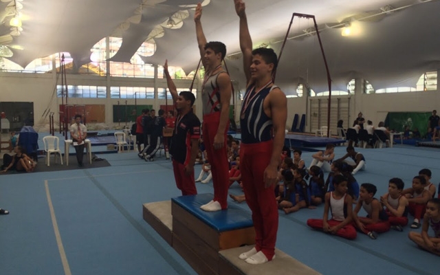 Santista ganha medalhas na ginástica