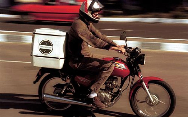 Curso gratuito de motofrete no Sest Senat SV está com inscrições abertas