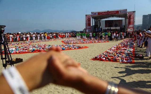 Ação do Coração leva 50 mil pessoas pela solidariedade à Praia do Gonzaga