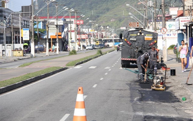 Prefeitura de Guarujá inicia Operação Tapa-buraco