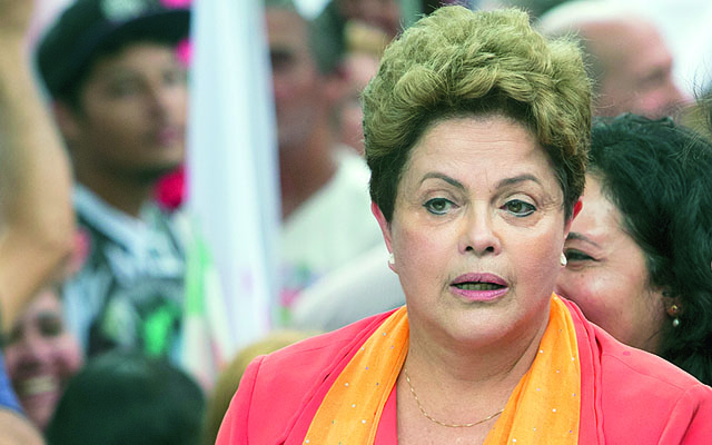 Crise derruba popularidade de Dilma