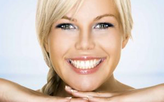Saiba quais alimentos escurecem os dentes