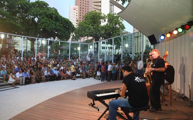 Concha Acústica tem ritmos variados no fim de semana | Jornal da Orla