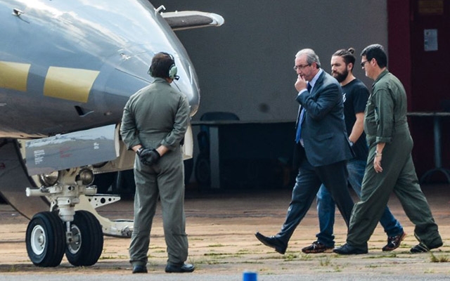 Defesa pede liberdade de Eduardo Cunha