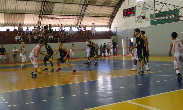 Clube Internacional de Regatas realiza seletiva de Basquete