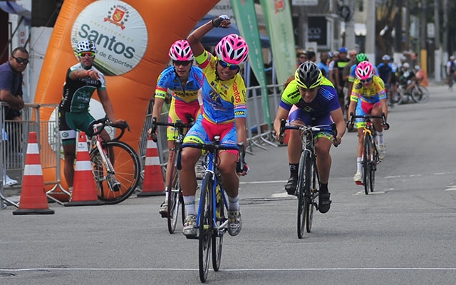 Thayná Araujo vence o Metropolitano de Ciclismo