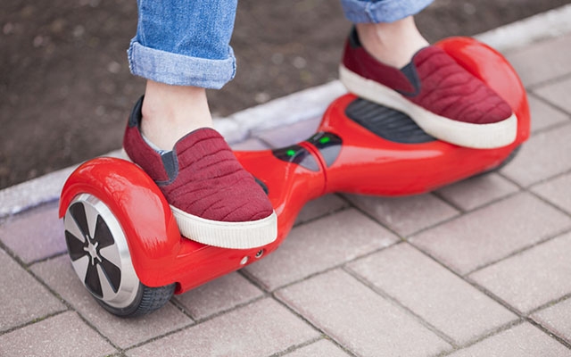 Pista de skate elétrico chega ao Brisamar Shopping