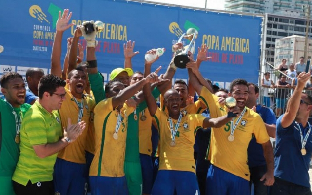 Selação brasileira conquista Copa América de Beach Soccer