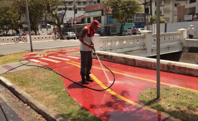 Obra da ciclovia no canal 4 entra na fase final na próxima semana