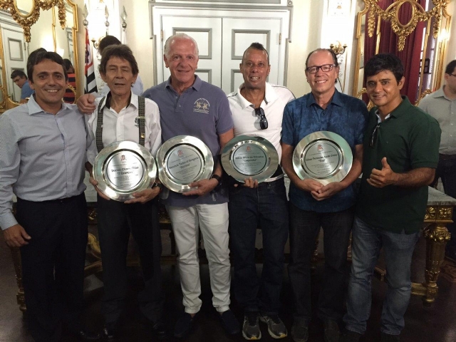 Dia do Surfista terá homenagens em Santos