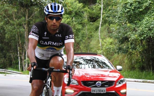 Ciclista santista, Claudio Clarindo, morre na Rodovia Rio-Santos