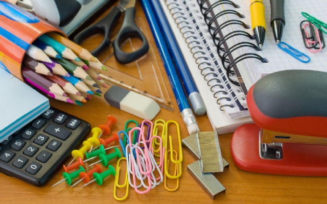 Economize na compra de material escolar neste início do ano