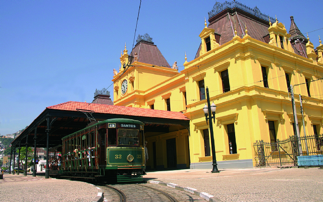 Estação do Valongo é novo ponto de embarque da linha do bonde