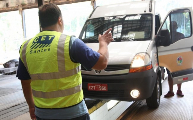 CET vistoria veículos do transporte escolar