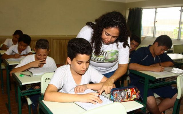 Santos abre inscrições para concurso público na área de educação