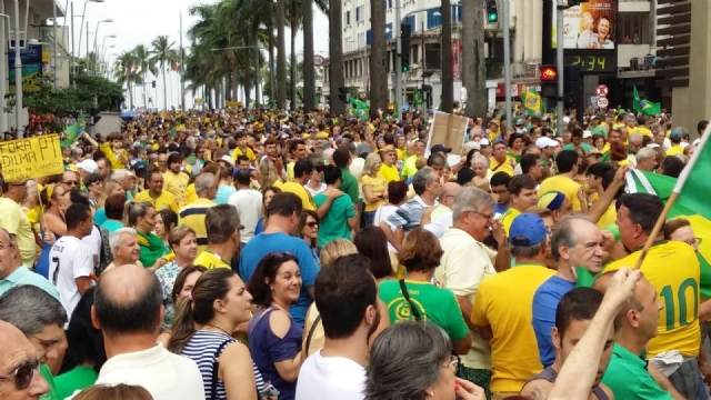 Fora Dilma reúne milhares na Baixada Santista | Jornal da Orla