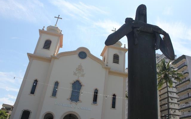 Paróquias de Guarujá celebram Paixão de Cristo na sexta-feira