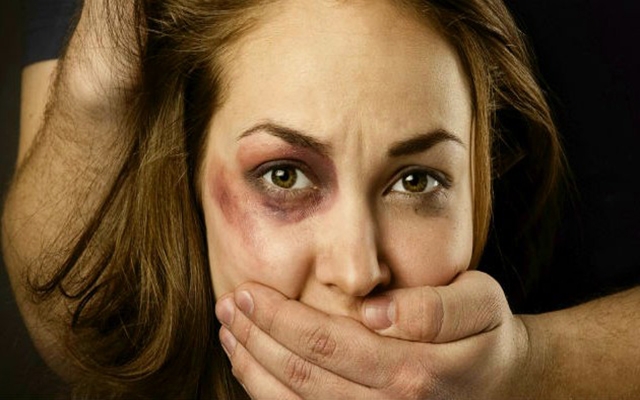 Violência doméstica mata cinco mulheres por hora diariamente em todo o mundo