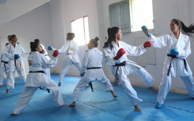 Vagas abertas para aulas de caratê em Santos