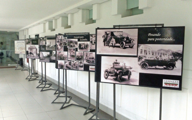 Exposição de fotos relembra automóveis antigos | Jornal da Orla