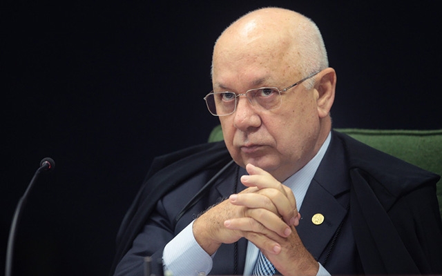 Teori Zavascki nega pedido de suspensão do impeachment feito pela AGU